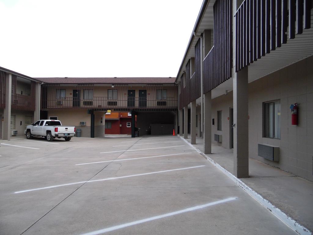 Bear Lodge Motel Sundance Buitenkant foto