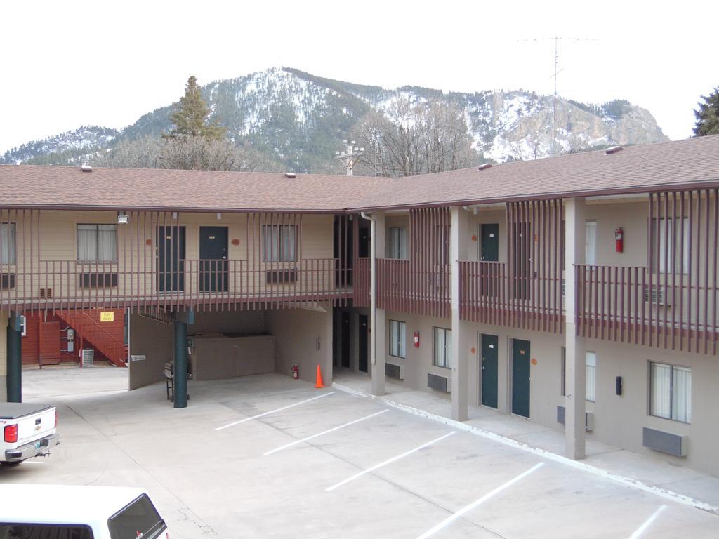 Bear Lodge Motel Sundance Buitenkant foto